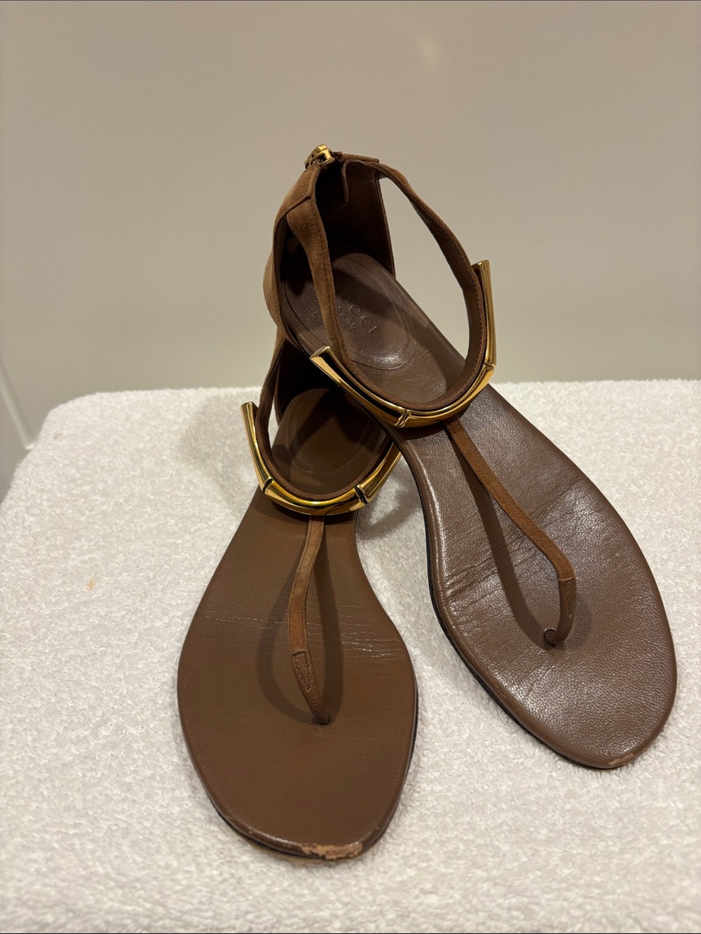 Gucci Brown Leather T-Strap Sandals with Gold Hardware